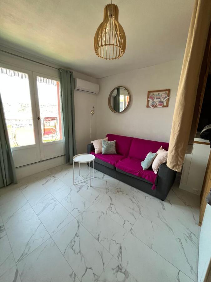 Charmant Studio Pour 3 Personnes Vallauris Bagian luar foto